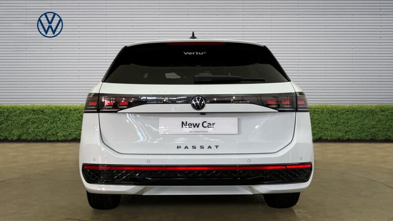 Volkswagen Passat 1.5 eTSI R-Line 5dr DSG Petrol Estate